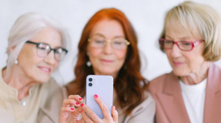 父母染上網癮了還能怎么辦,我也有癮啊2